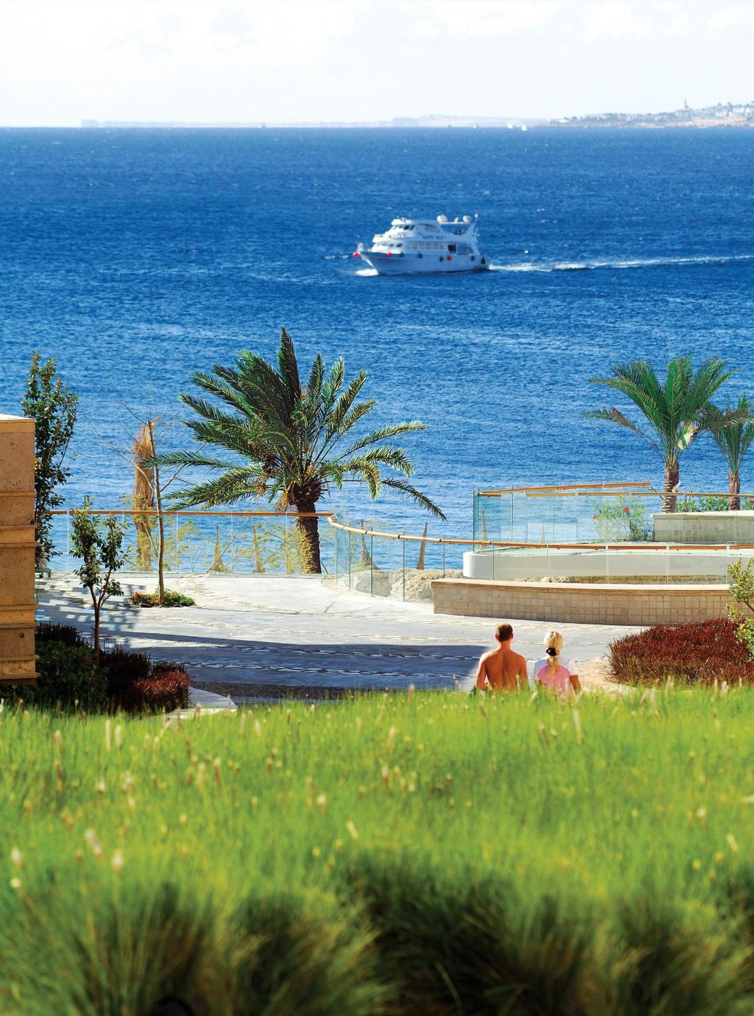 Reef Oasis Blue Bay Resort & Spa Sharm el-Sheikh Exterior photo