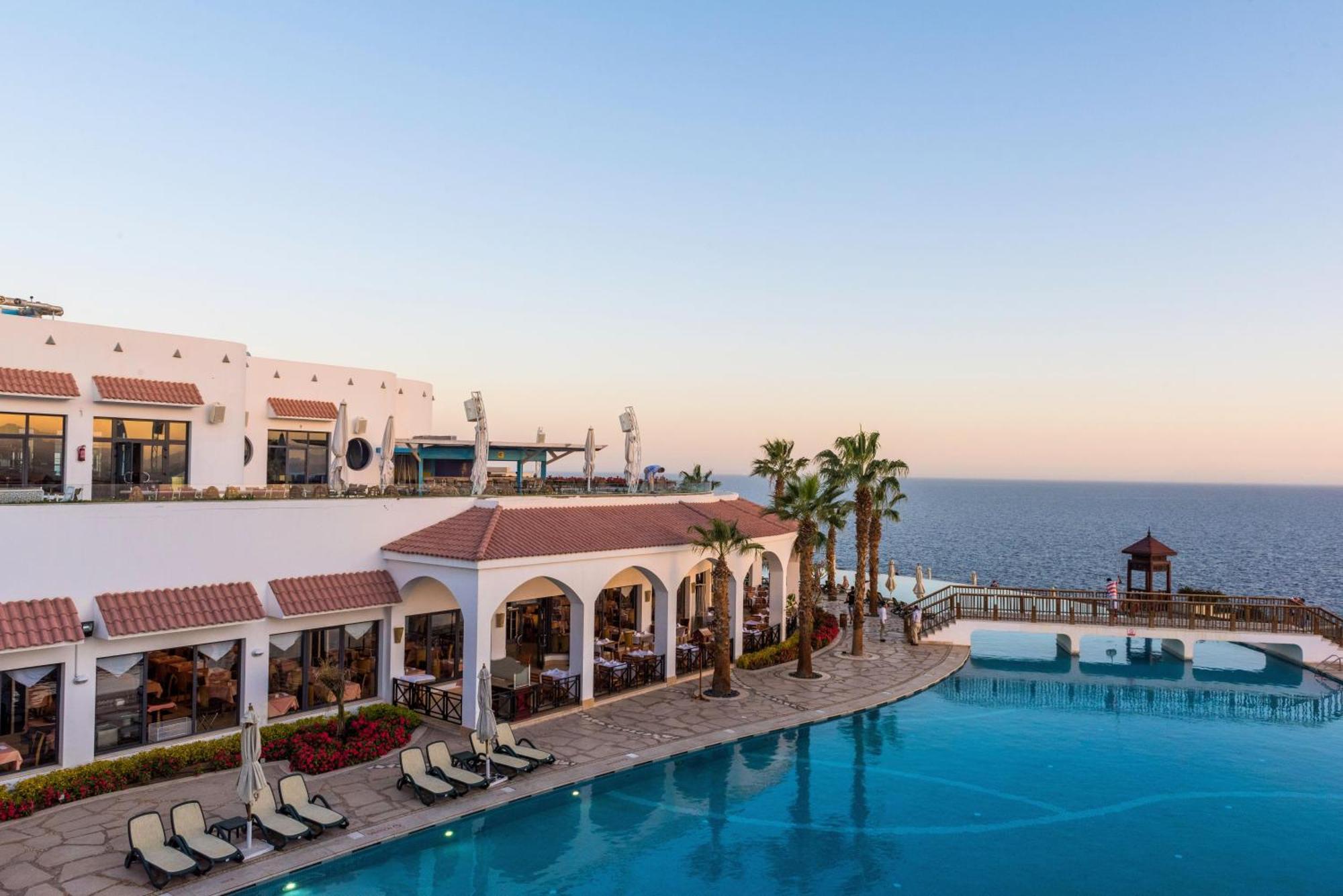 Reef Oasis Blue Bay Resort & Spa Sharm el-Sheikh Exterior photo