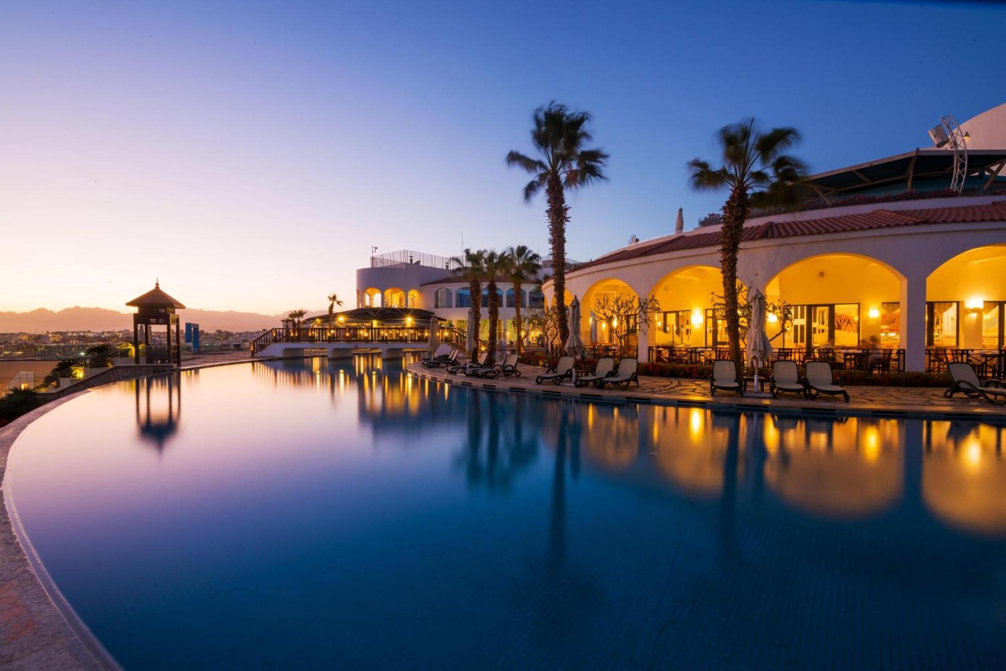 Reef Oasis Blue Bay Resort & Spa Sharm el-Sheikh Exterior photo